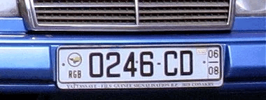 Matrícula de coche de Guinea Bissau actual con código GW